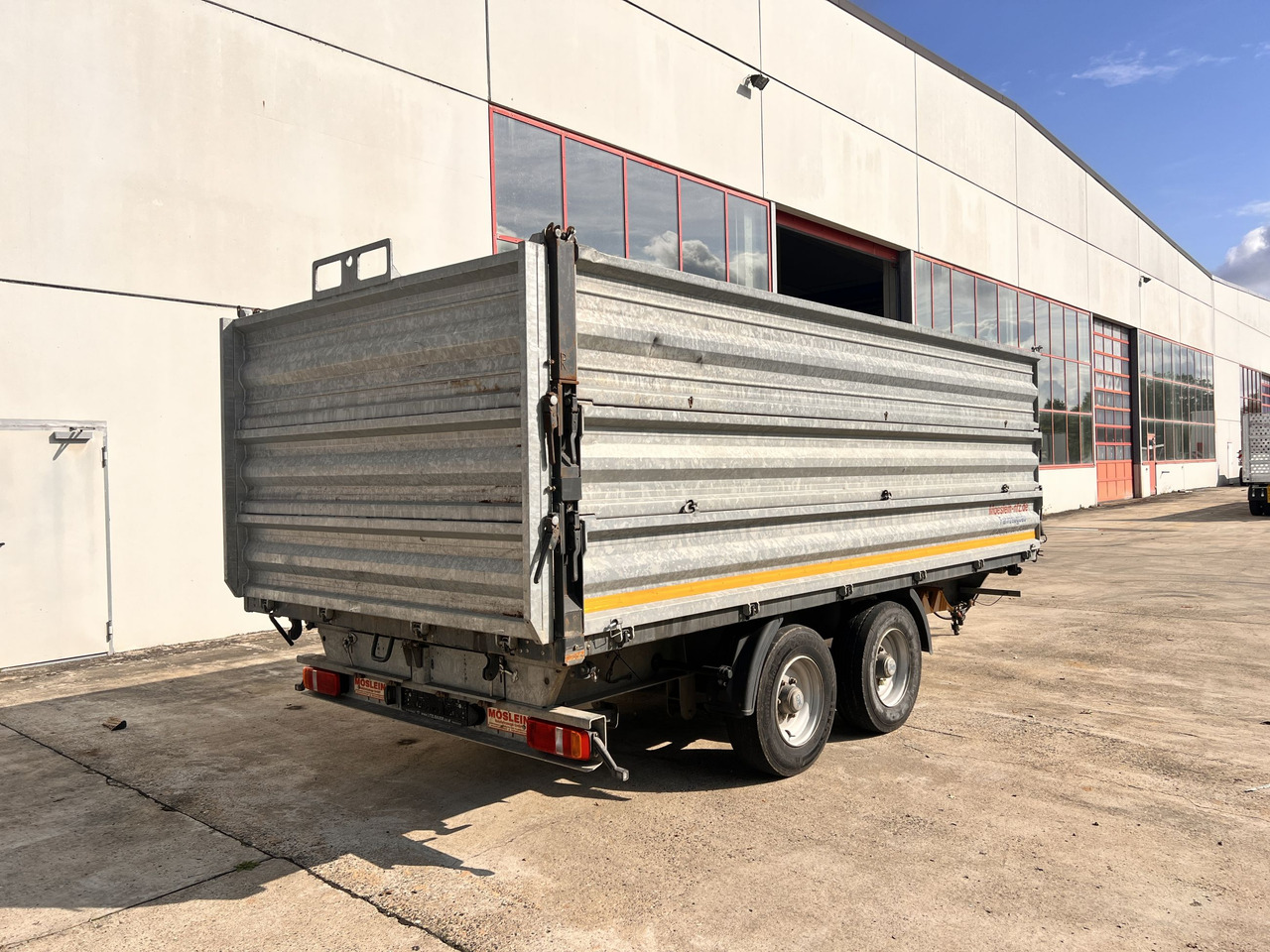 Möslein TDS 13 Schwebheim 13 t Tandemkipper- Tieflader, Aufsatzbordwände - Piekabe pašizgāzējs: foto 2 Möslein TDS 13 Schwebheim 13 t Tandemkipper- Tieflader, Aufsatzbordwände - Piekabe pašizgāzējs: foto 2