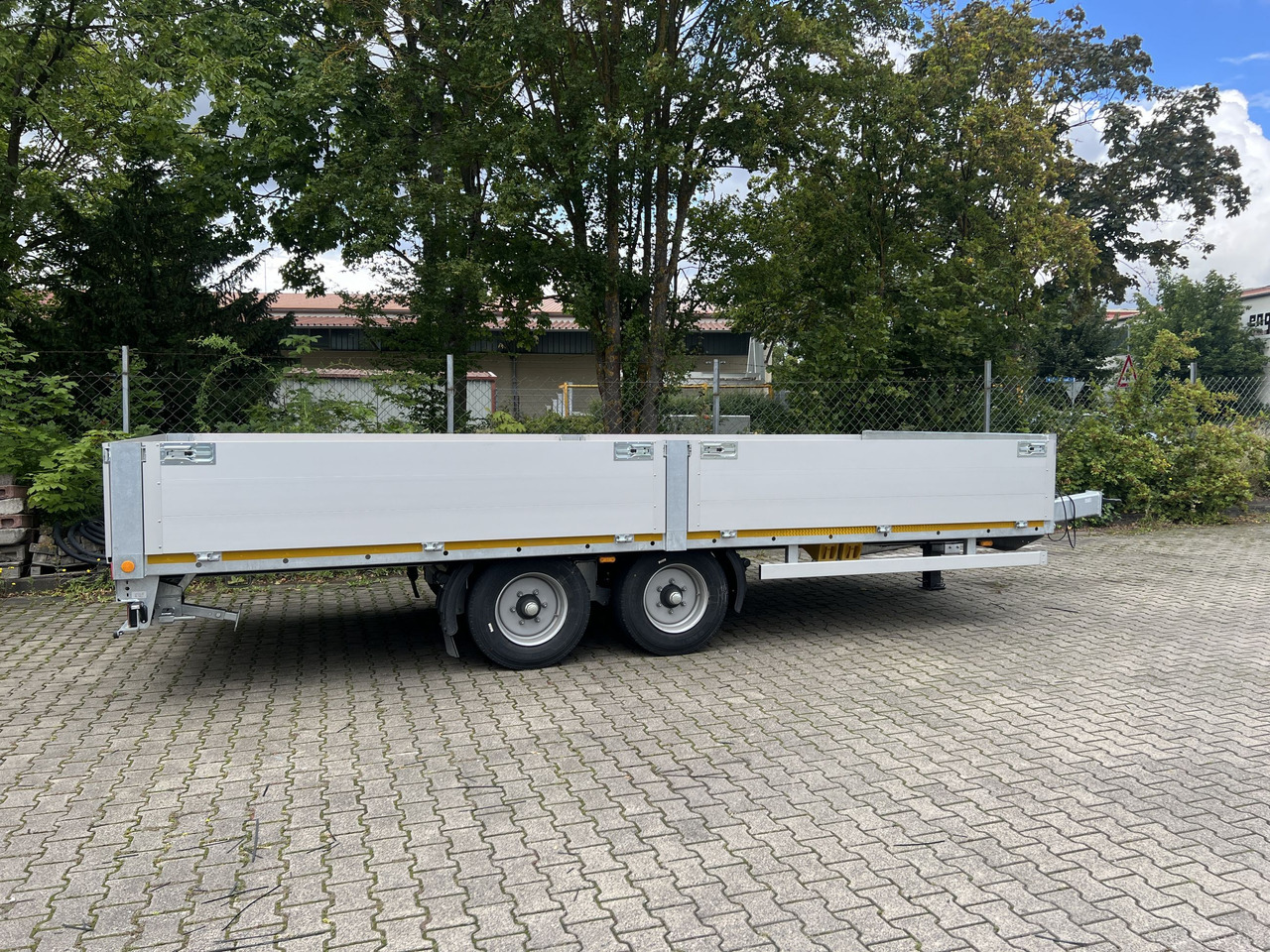 Möslein THT 11 G 6,2 L Tandem- Pritschenanhänger- Tieflader - Bortu piekabe/ Platforma: foto 3 Möslein THT 11 G 6,2 L Tandem- Pritschenanhänger- Tieflader - Bortu piekabe/ Platforma: foto 3