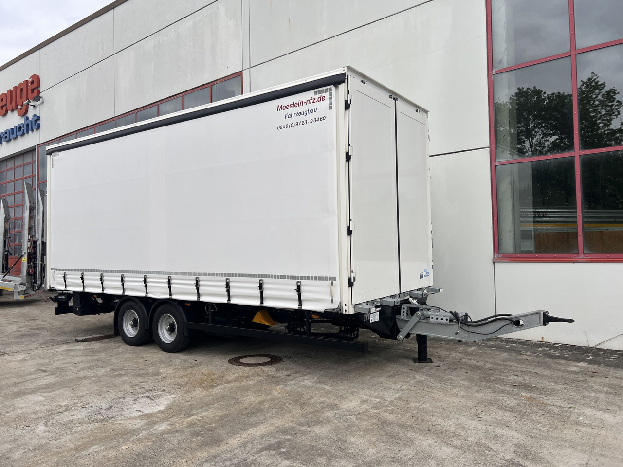 Möslein TPS 105 D-L Planenanhänger, Ladebordwand + Durchladbar neuwertig - Piekabe ar tentu: foto 5 Möslein TPS 105 D-L Planenanhänger, Ladebordwand + Durchladbar neuwertig - Piekabe ar tentu: foto 5