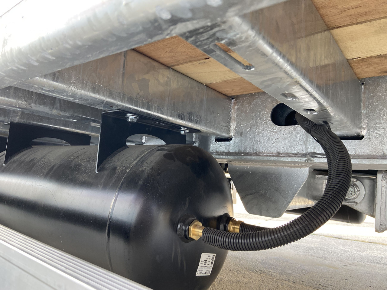 Möslein TT 19 - 6,5 19 t Tandemtieflader, Luftgefedert, NEU - Piekabe zema profila platforma: foto 2 Möslein TT 19 - 6,5 19 t Tandemtieflader, Luftgefedert, NEU - Piekabe zema profila platforma: foto 2