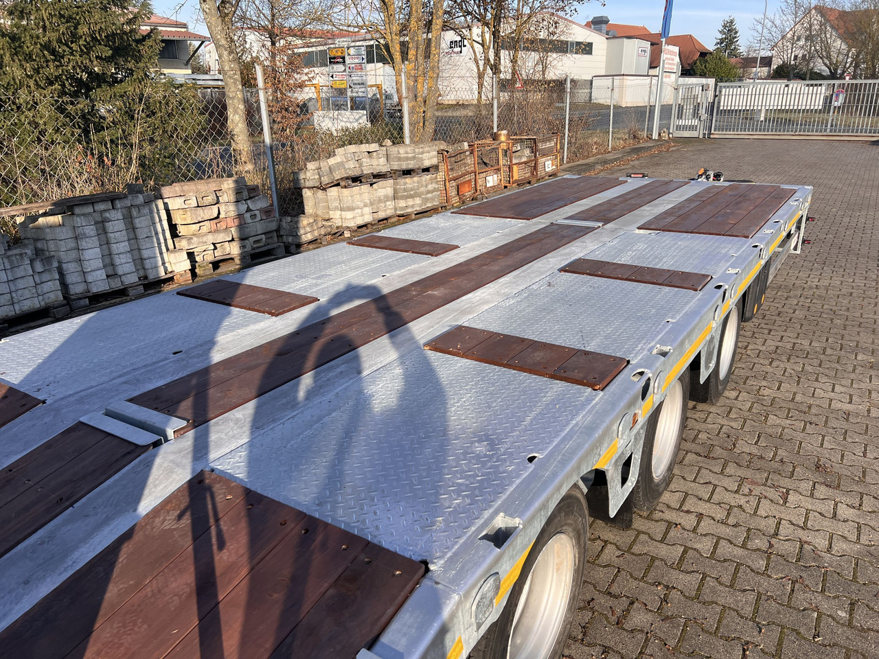 Jaunā Piekabe zema profila platforma pārvadāšana smagās tehnikas Möslein TT 34 Zugrohr Gerade 34 t GG Tridem- Tieflader 3 Achs, gelenktNeufahrzeug: foto 10 Jaunā Piekabe zema profila platforma pārvadāšana smagās tehnikas Möslein TT 34 Zugrohr Gerade 34 t GG Tridem- Tieflader 3 Achs, gelenktNeufahrzeug: foto 10