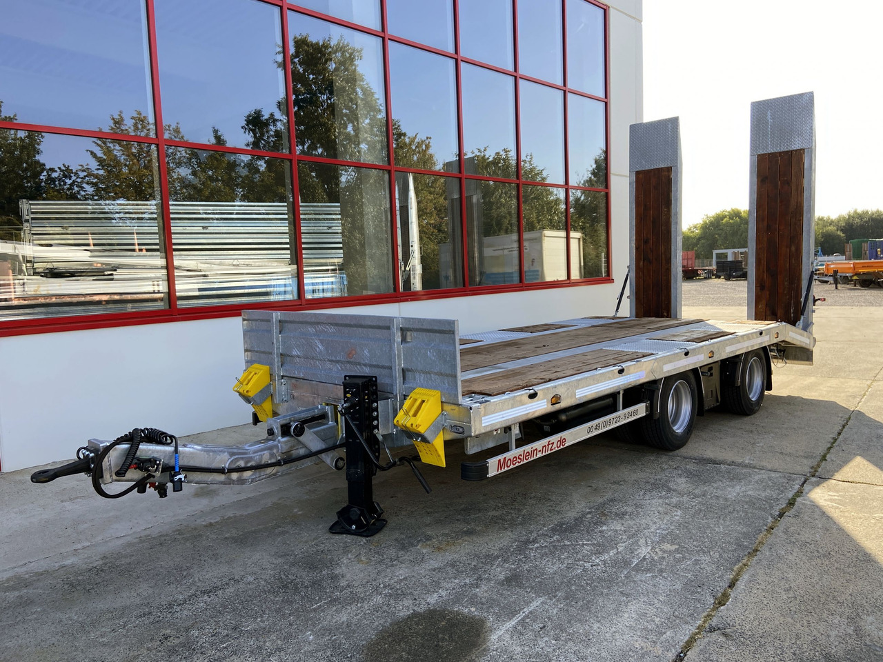 Jaunā Piekabe zema profila platforma pārvadāšana smagās tehnikas Möslein TT19 - 7,2  19 t Tandemtieflader, Luftgefedert, NEU: foto 7