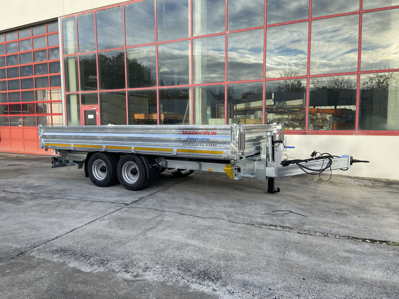 Möslein TTD 11 Breite Reifen Kipper Tieflader, Breite Reifen-- Neufahrzeug -- - Piekabe pašizgāzējs: foto 4 Möslein TTD 11 Breite Reifen Kipper Tieflader, Breite Reifen-- Neufahrzeug -- - Piekabe pašizgāzējs: foto 4