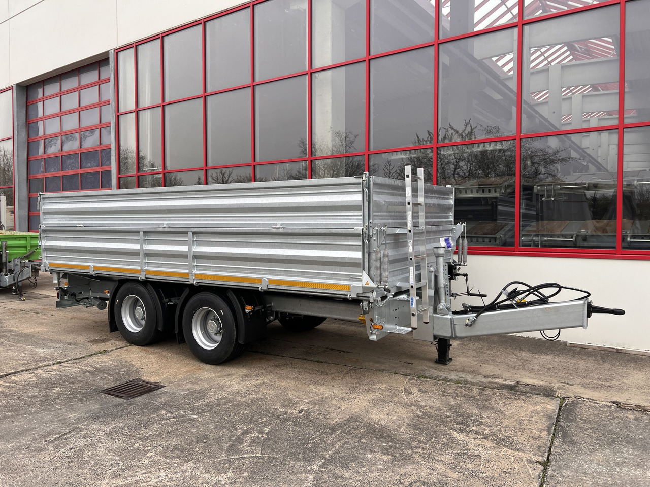 Möslein TTD 19 AB 19 t Tandem 3 Seiten Kipper TiefladerAufsatzbordwänden-- Neufahrzeug -- - Piekabe pašizgāzējs: foto 4 Möslein TTD 19 AB 19 t Tandem 3 Seiten Kipper TiefladerAufsatzbordwänden-- Neufahrzeug -- - Piekabe pašizgāzējs: foto 4