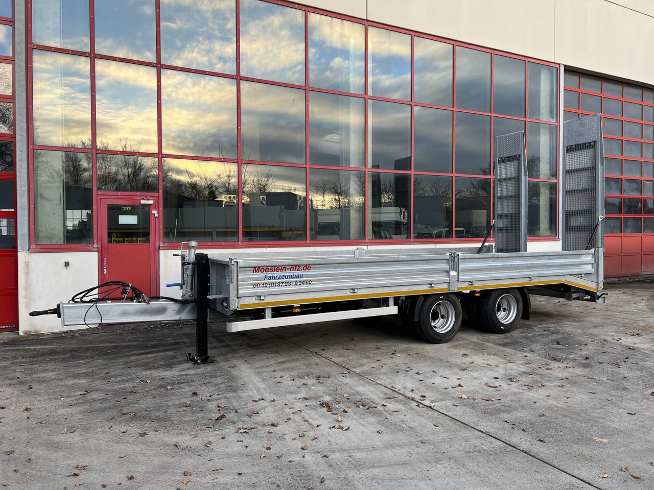 Möslein TTH 19- 6,7 19 t Tandemtieflader-- Neufahrzeug -- - Piekabe zema profila platforma: foto 5 Möslein TTH 19- 6,7 19 t Tandemtieflader-- Neufahrzeug -- - Piekabe zema profila platforma: foto 5