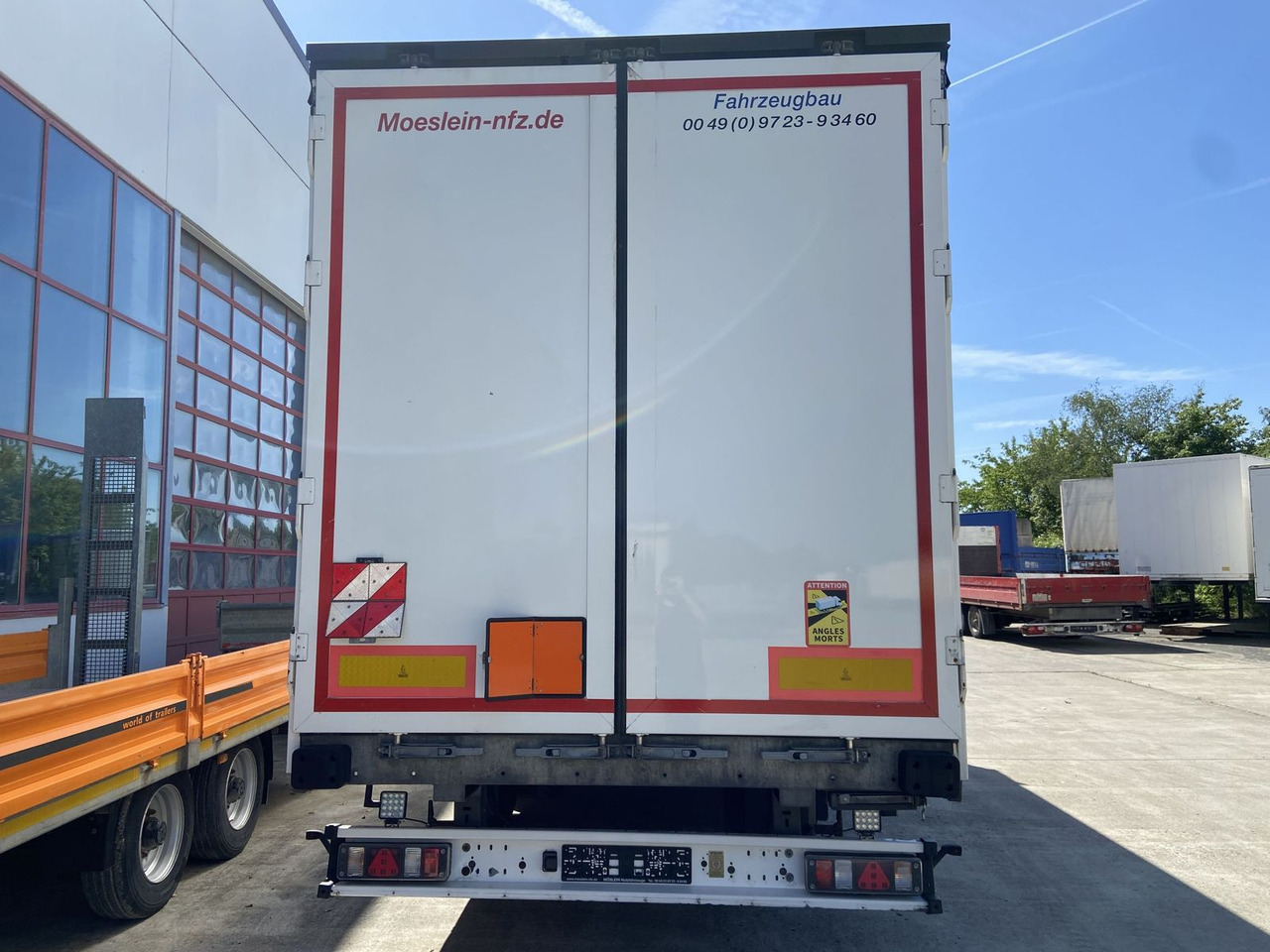 Möslein Tandem- Planenanhänger Durchladbar - Piekabe ar tentu: foto 4 Möslein Tandem- Planenanhänger Durchladbar - Piekabe ar tentu: foto 4
