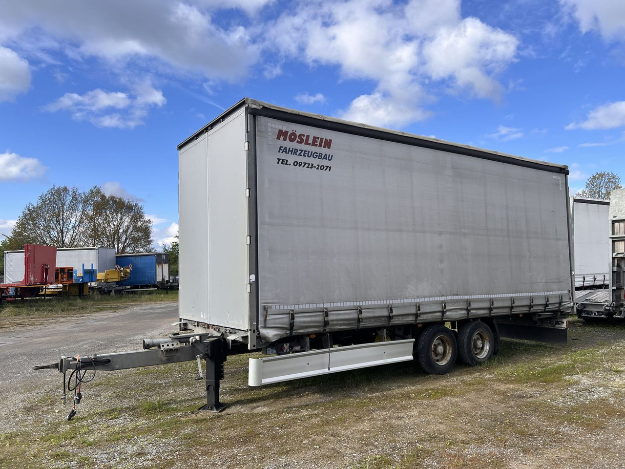 Möslein Tandem- Planenanhänger Durchladen - Piekabe ar tentu: foto 2 Möslein Tandem- Planenanhänger Durchladen - Piekabe ar tentu: foto 2
