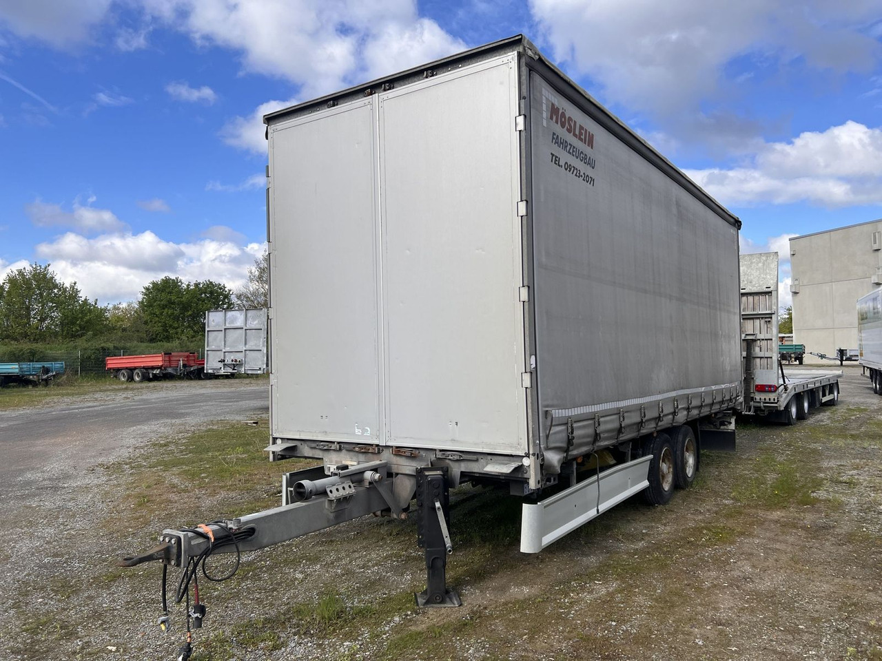 Möslein Tandem- Planenanhänger Durchladen - Piekabe ar tentu: foto 4 Möslein Tandem- Planenanhänger Durchladen - Piekabe ar tentu: foto 4