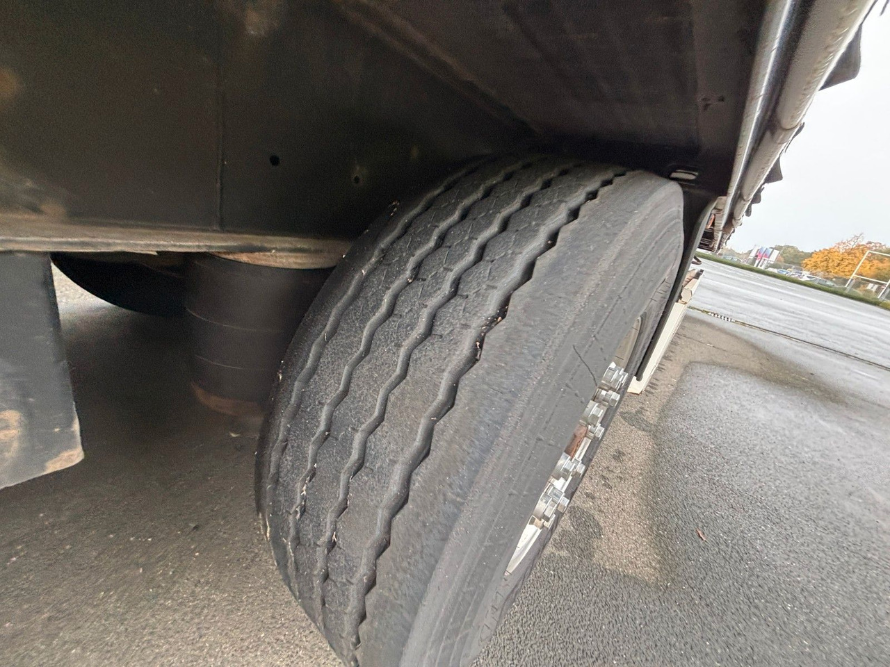 Krone SD Plane Mitnahmestapler Nachlaufachse - Tenta puspiekabe: foto 4 Krone SD Plane Mitnahmestapler Nachlaufachse - Tenta puspiekabe: foto 4