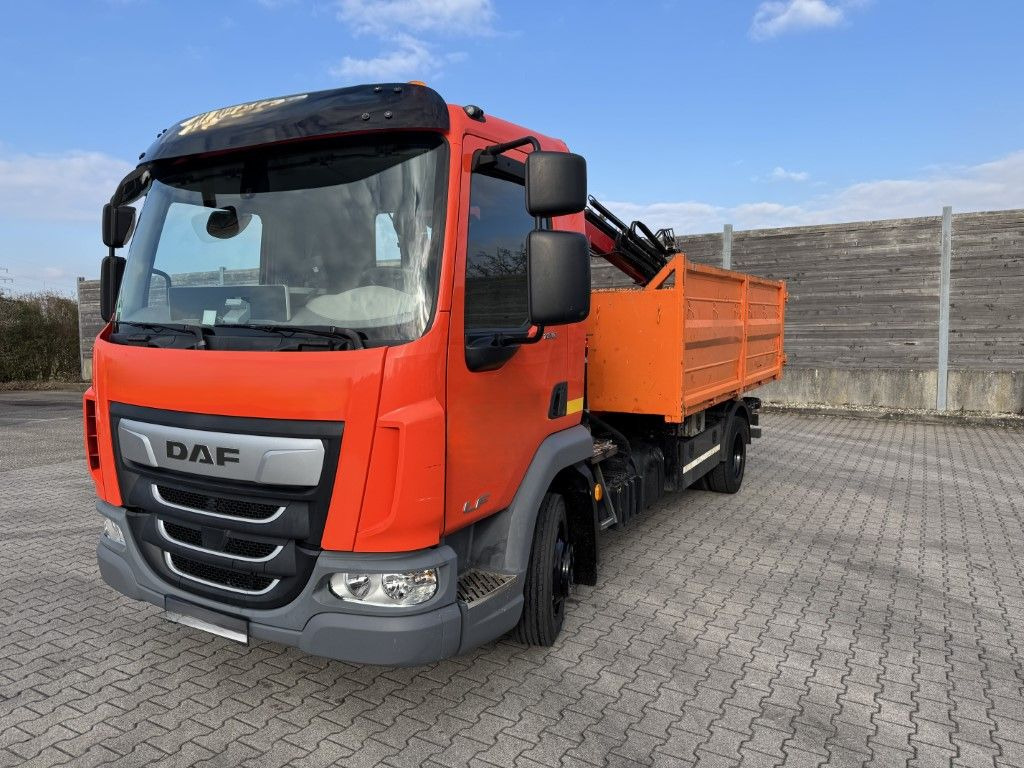 DAF FA LF 180 8t / Abrollkipper, Ladekran Containe - Pacēlājs ar āķi, Kravas auto ar manipulatoru: foto 2 DAF FA LF 180 8t / Abrollkipper, Ladekran Containe - Pacēlājs ar āķi, Kravas auto ar manipulatoru: foto 2