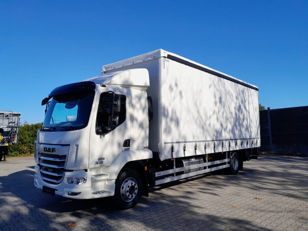 DAF FA XB 290 16t Junge Curtainside Bär LBW - Kravas automašīna ar tentu: foto 1 DAF FA XB 290 16t Junge Curtainside Bär LBW - Kravas automašīna ar tentu: foto 1