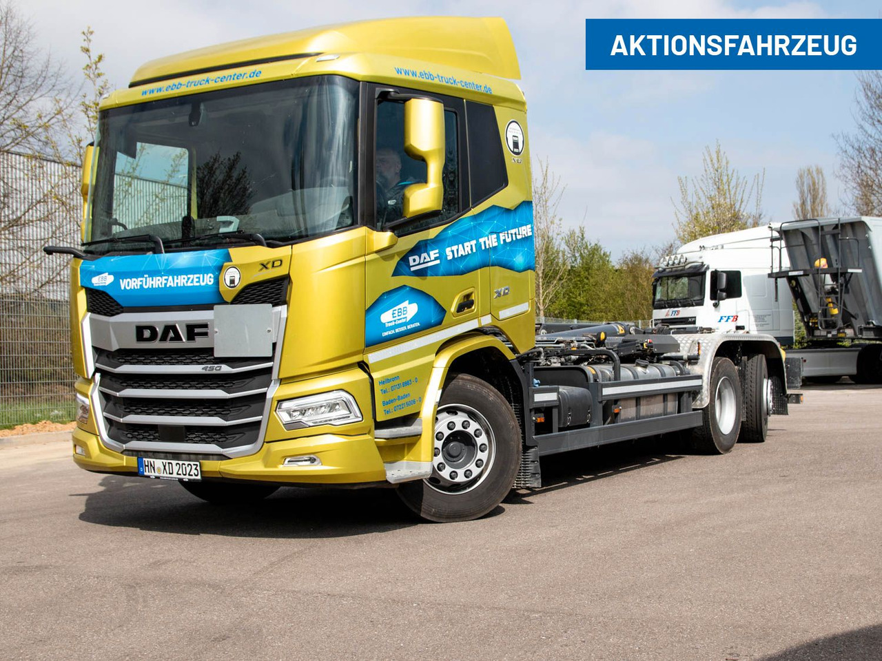 DAF FAN XD 450 SL Meiller Abrollkipper DAF FAN XD 450 SL Meiller Abrollkipper - Pacēlājs ar āķi: foto 1 DAF FAN XD 450 SL Meiller Abrollkipper DAF FAN XD 450 SL Meiller Abrollkipper - Pacēlājs ar āķi: foto 1