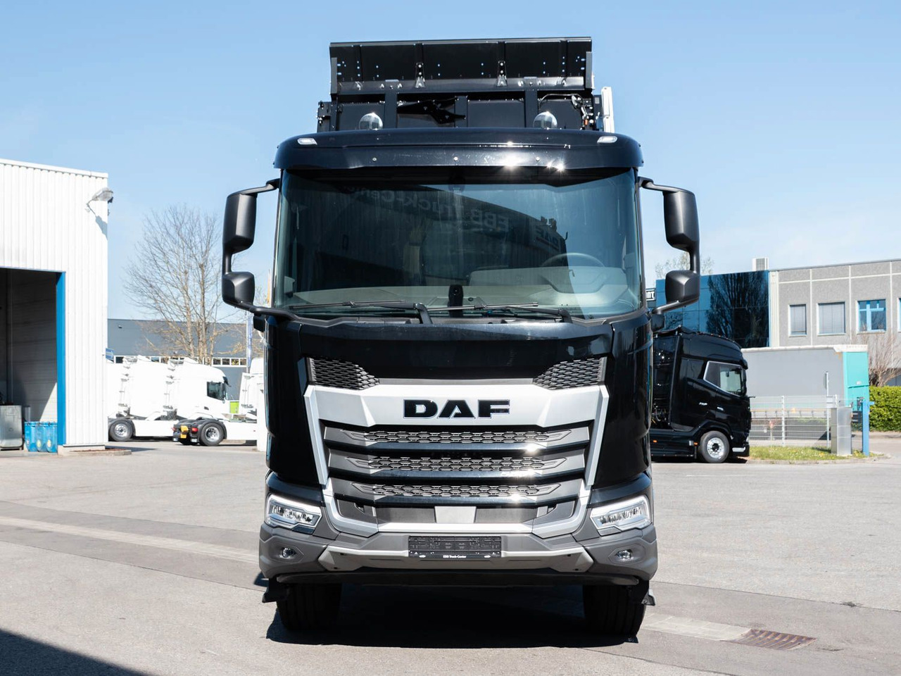 DAF FAT XFC 530 Meiller Trigenius D316 DAF FAT XFC 530 Meiller Trigenius D316 - Kravas automašīna pašizgāzējs: foto 2 DAF FAT XFC 530 Meiller Trigenius D316 DAF FAT XFC 530 Meiller Trigenius D316 - Kravas automašīna pašizgāzējs: foto 2
