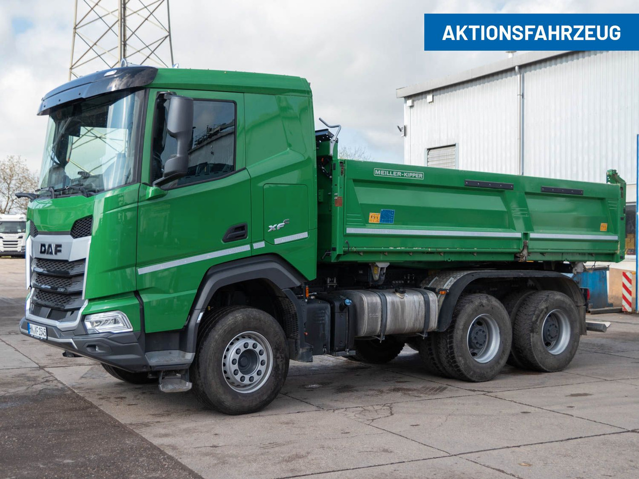 DAF FAT XFC 530 SL Meiller TRIGENIUS D 316 DAF FAT XFC 530 SL Meiller TRIGENIUS D 316 - Kravas automašīna pašizgāzējs: foto 1 DAF FAT XFC 530 SL Meiller TRIGENIUS D 316 DAF FAT XFC 530 SL Meiller TRIGENIUS D 316 - Kravas automašīna pašizgāzējs: foto 1