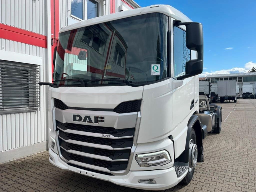 DAF XD 370 Fahrgestell - Šasija kravas automašīna: foto 4 DAF XD 370 Fahrgestell - Šasija kravas automašīna: foto 4