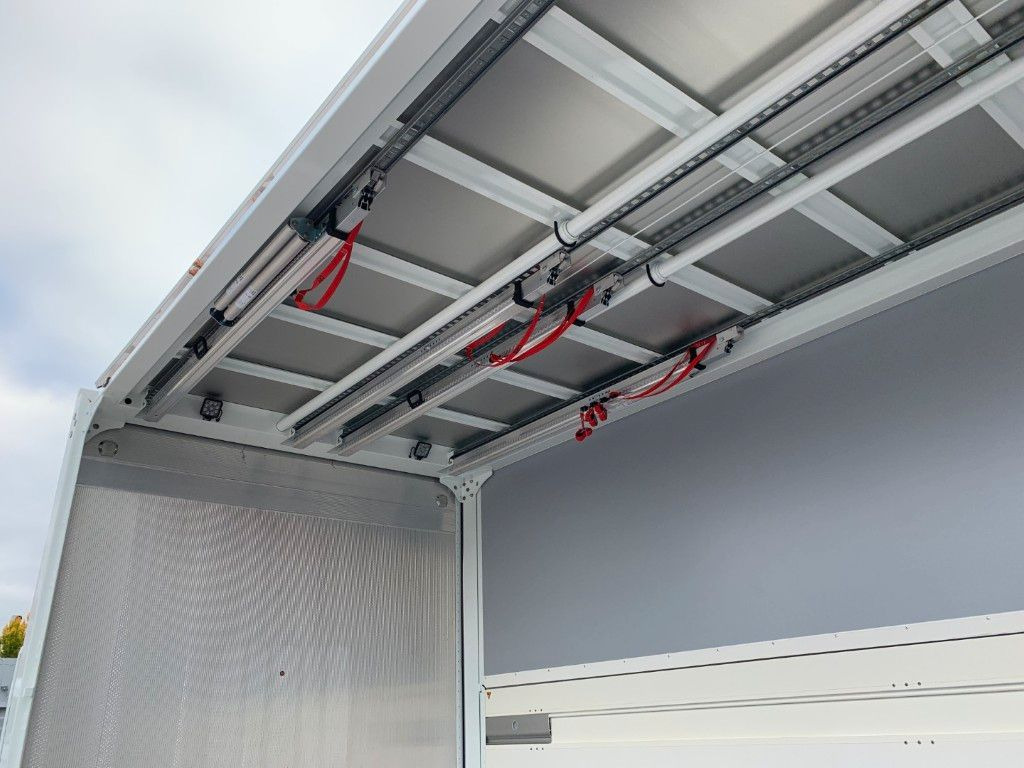 Zentralachsanhänger Swing-Board I tiefgekuppelt - Piekabe dzērienu pārvadāšanai: foto 5 Zentralachsanhänger Swing-Board I tiefgekuppelt - Piekabe dzērienu pārvadāšanai: foto 5