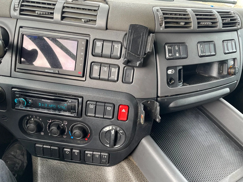 Kravas automašīna refrižerators DAF CF 330 6X2 2017 schmitz + thermo-king T1200: foto 10