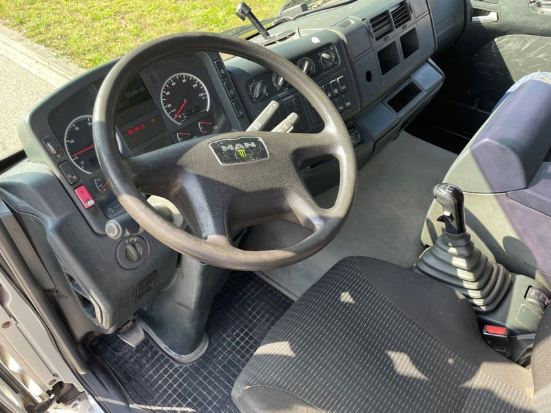 MAN TGA 41.440 kolkenzuiger pralissoli līzingu MAN TGA 41.440 kolkenzuiger pralissoli: foto 8