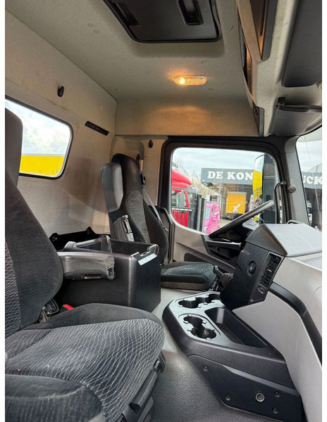 Interior photo 1: Šasija kravas automašīna Mercedes-Benz Antos 2730 LL 2017