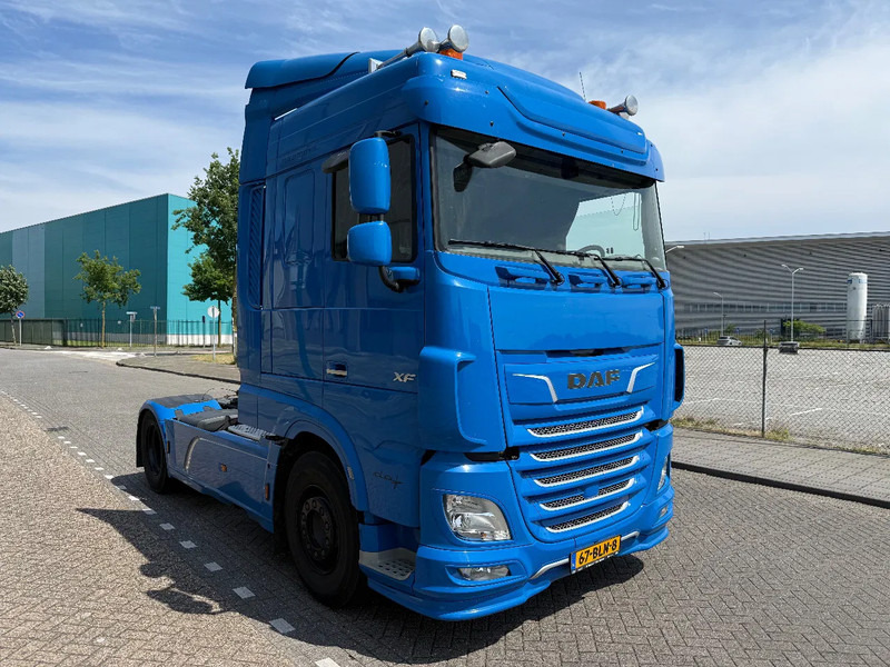 DAF XF 480 2019 only 674.000 km !!! like new !!! - Vilcējs: foto 2 DAF XF 480 2019 only 674.000 km !!! like new !!! - Vilcējs: foto 2