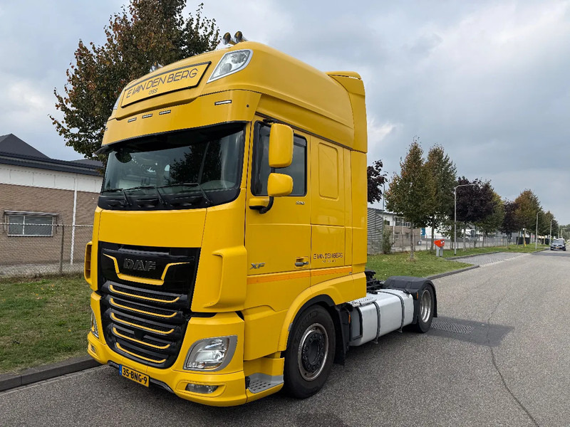 DAF XF 530 MEGA 5-2019 RETARDER ONLY 596.000 KM - Vilcējs: foto 1 DAF XF 530 MEGA 5-2019 RETARDER ONLY 596.000 KM - Vilcējs: foto 1