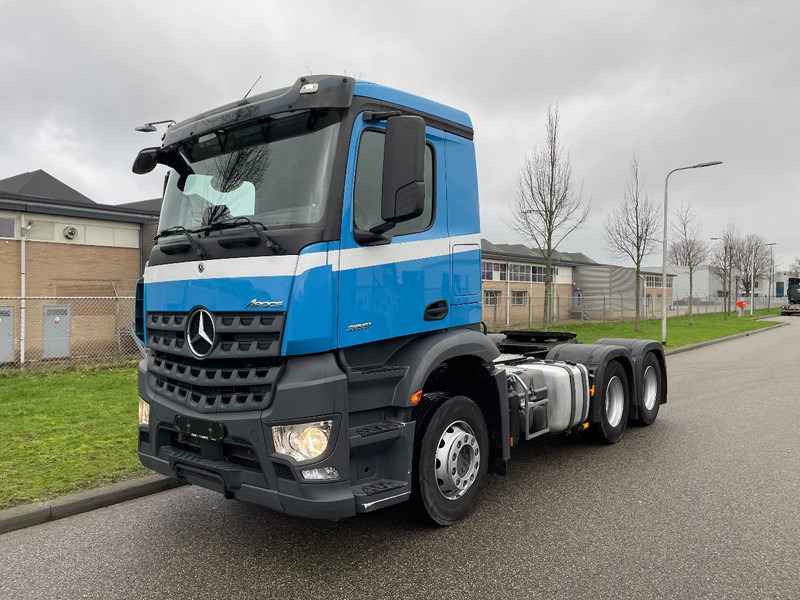 Mercedes-Benz Arocs 2651 6X4 2020 ONLY 250.000 km - Vilcējs: foto 1 Mercedes-Benz Arocs 2651 6X4 2020 ONLY 250.000 km - Vilcējs: foto 1