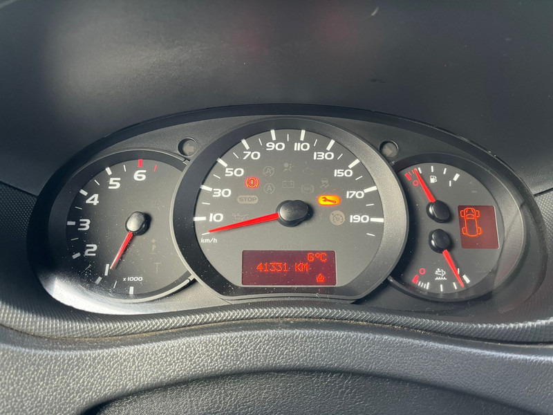 Mazs furgons Renault Master 130.33 L2H2 2.3dci: foto 12