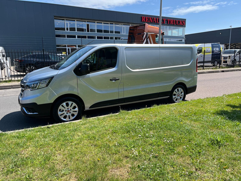 Renault Trafic E-Tech Red L2 H1, Airco, Nav, Camera - Mazs furgons, Elektriskais furgons: foto 2 Renault Trafic E-Tech Red L2 H1, Airco, Nav, Camera - Mazs furgons, Elektriskais furgons: foto 2