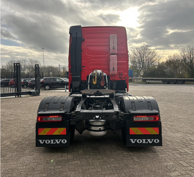 Volvo FH - Vilcējs: foto 3 Volvo FH - Vilcējs: foto 3