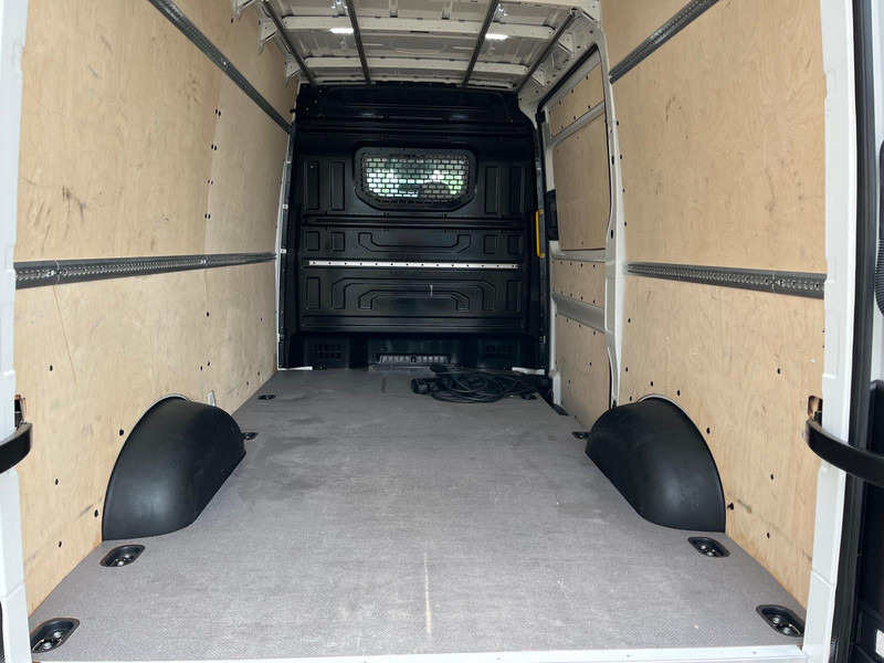 Kravas mikroautobuss, Elektriskais furgons Volkswagen E-Crafter, Airco, Nav, Camera: foto 10