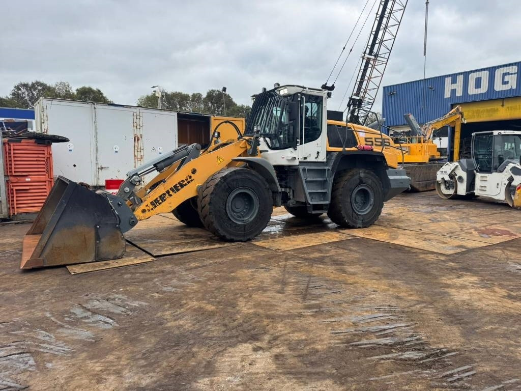 Liebherr L556 - Riteņu iekrāvējs: foto 2 Liebherr L556 - Riteņu iekrāvējs: foto 2