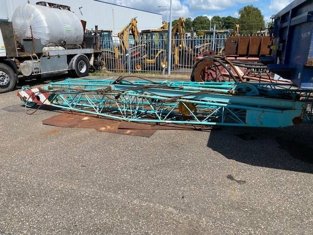 Kobelco CKE 600 JIB - Papildaprīkojums - Celtnis: foto 3 Kobelco CKE 600 JIB - Papildaprīkojums - Celtnis: foto 3
