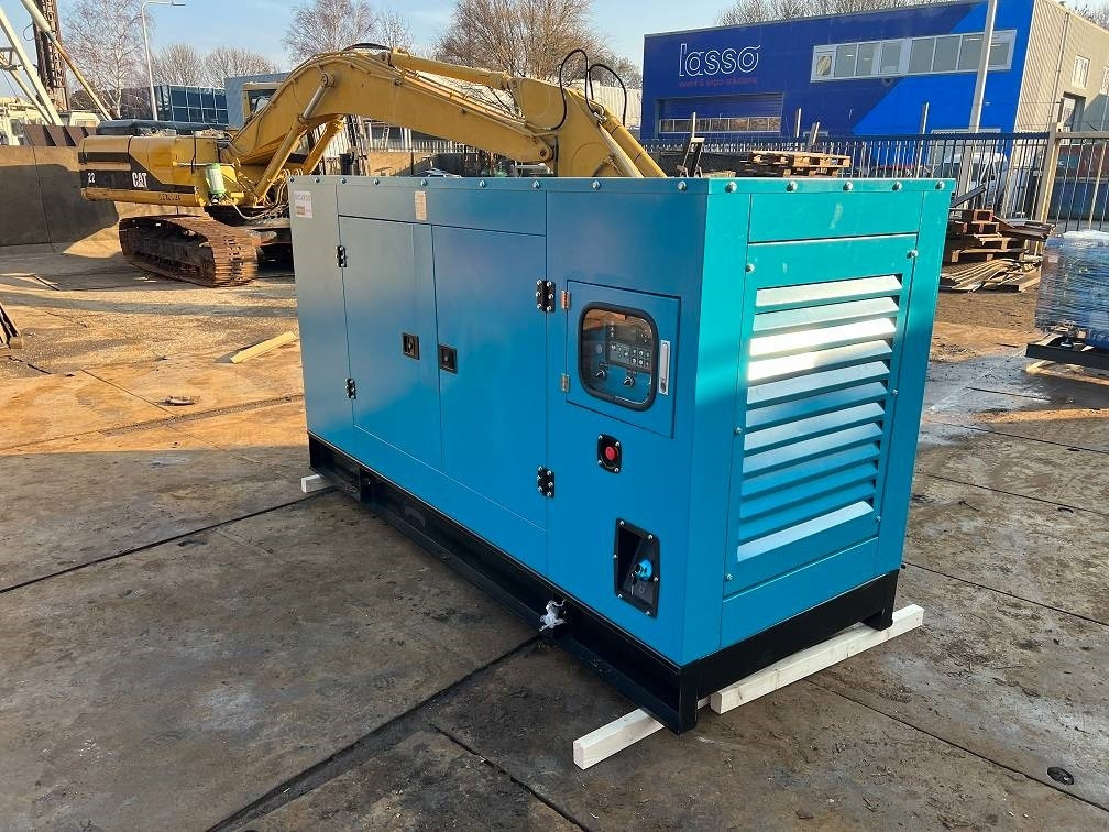 Ricardo 150KVA (120KW) SILENT GENERATOR 3 PHASE 50HZ 400V - Elektroģenerators: foto 3 Ricardo 150KVA (120KW) SILENT GENERATOR 3 PHASE 50HZ 400V - Elektroģenerators: foto 3
