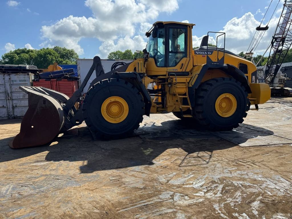 Volvo L 220 H ( WITH NEW TYRES ) - Riteņu iekrāvējs: foto 1 Volvo L 220 H ( WITH NEW TYRES ) - Riteņu iekrāvējs: foto 1