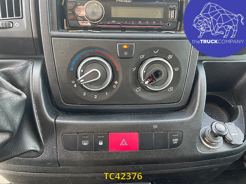 Citroën Jumper līzingu Citroën Jumper: foto 15 Citroën Jumper līzingu Citroën Jumper: foto 15