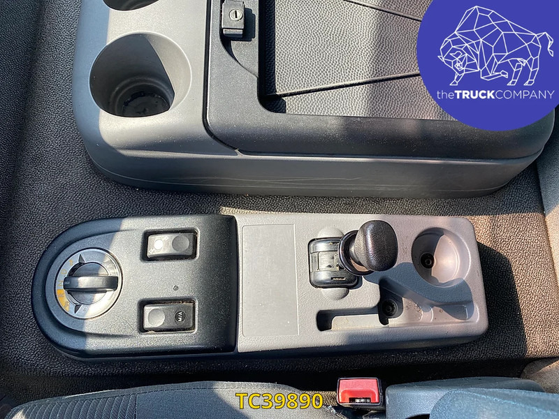 DAF LF 55 220 - Kravas automašīna ar tentu: foto 4 DAF LF 55 220 - Kravas automašīna ar tentu: foto 4