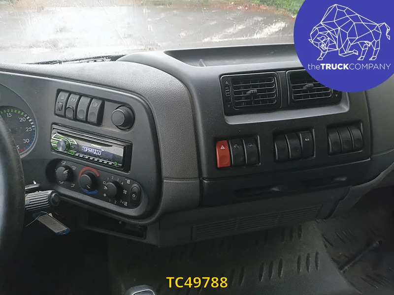 DAF LF 55 250 - Kravas automašīna ar slēgto virsbūvi: foto 4 DAF LF 55 250 - Kravas automašīna ar slēgto virsbūvi: foto 4