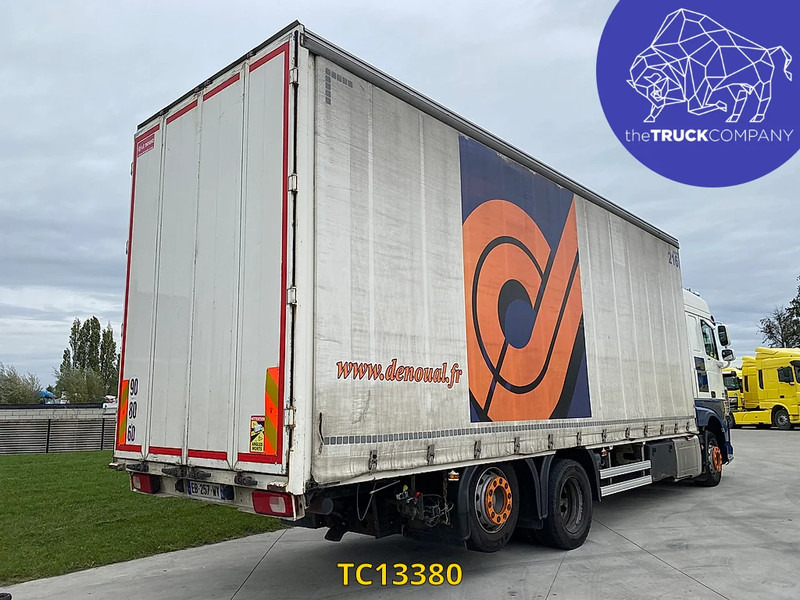 DAF XF 105 460 - Kravas automašīna ar tentu: foto 4 DAF XF 105 460 - Kravas automašīna ar tentu: foto 4