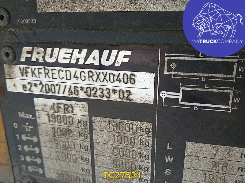 Piekabe ar tentu Fruehauf: foto 10