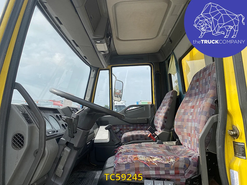 Iveco EuroCargo 120 E18 - Šasija kravas automašīna: foto 3 Iveco EuroCargo 120 E18 - Šasija kravas automašīna: foto 3