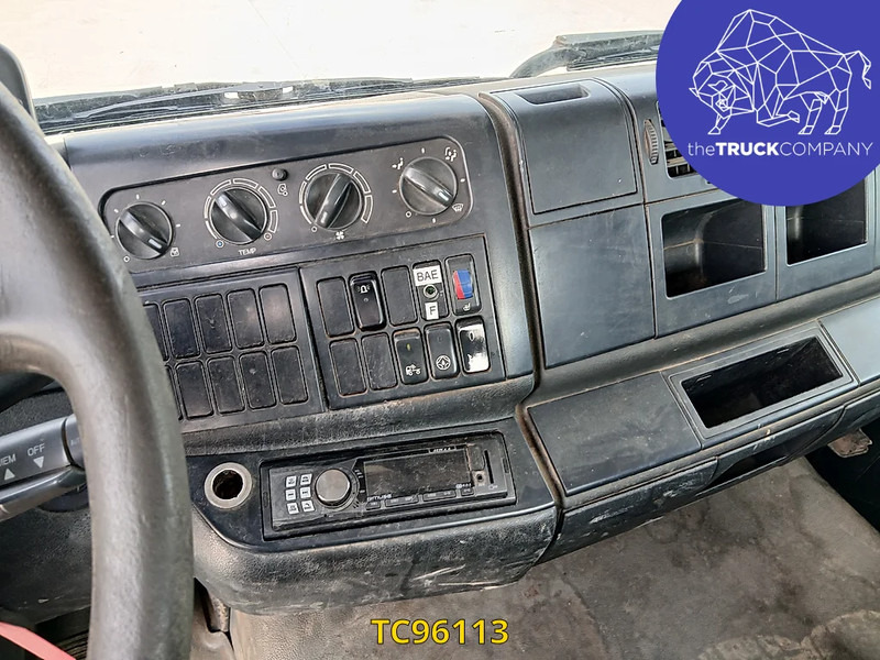 MAN TGA - Konteineru vedējs/ Kravas automašīna ar noņemamā virsbūve: foto 3 MAN TGA - Konteineru vedējs/ Kravas automašīna ar noņemamā virsbūve: foto 3