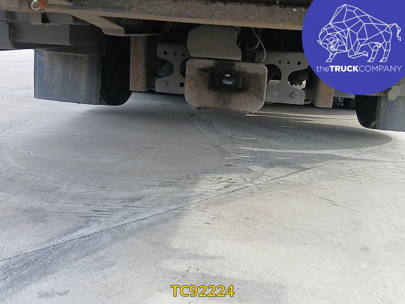 Mercedes-Benz Actros 2548 - Kravas automašīna ar tentu: foto 2 Mercedes-Benz Actros 2548 - Kravas automašīna ar tentu: foto 2