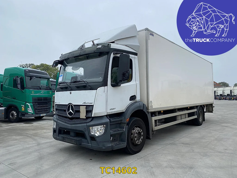 Mercedes-Benz Antos 1827 - Kravas automašīna ar slēgto virsbūvi: foto 1 Mercedes-Benz Antos 1827 - Kravas automašīna ar slēgto virsbūvi: foto 1