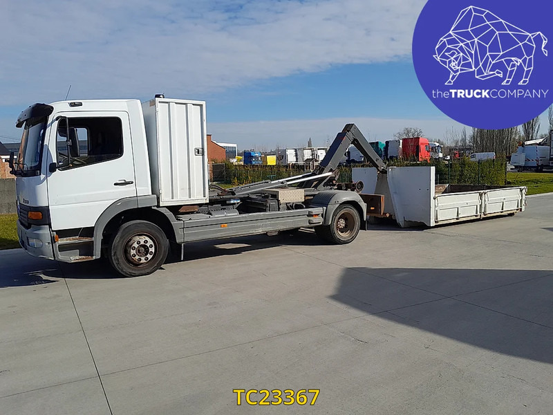 Mercedes-Benz Atego 1217 - Konteineru vedējs/ Kravas automašīna ar noņemamā virsbūve: foto 5 Mercedes-Benz Atego 1217 - Konteineru vedējs/ Kravas automašīna ar noņemamā virsbūve: foto 5