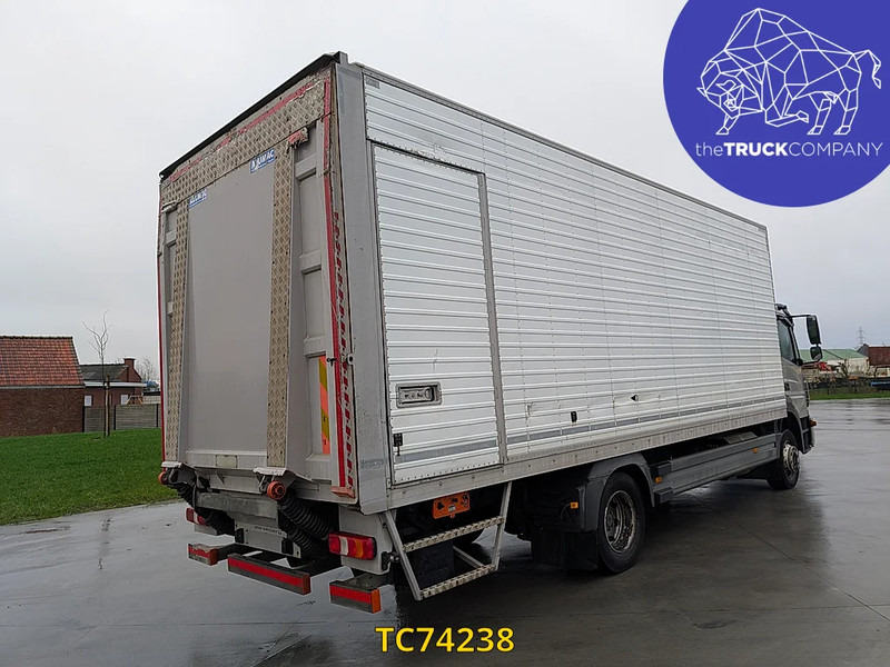 Mercedes-Benz Atego 1221 - Kravas automašīna ar slēgto virsbūvi: foto 4 Mercedes-Benz Atego 1221 - Kravas automašīna ar slēgto virsbūvi: foto 4