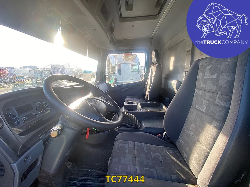 Kravas automašīna ar tentu Mercedes-Benz Axor 1828: foto 12