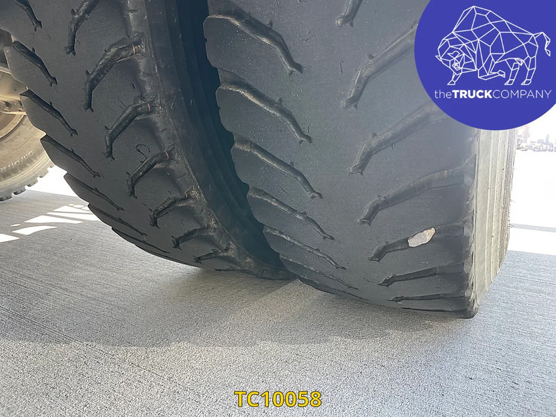 Renault C 380 - Betonvedējs: foto 4 Renault C 380 - Betonvedējs: foto 4