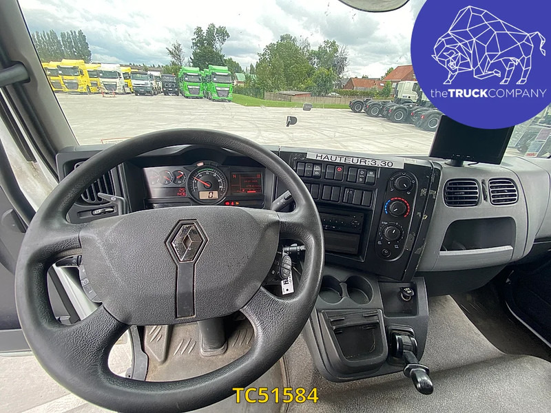 Renault D 210 - Kravas automašīna ar slēgto virsbūvi: foto 5 Renault D 210 - Kravas automašīna ar slēgto virsbūvi: foto 5