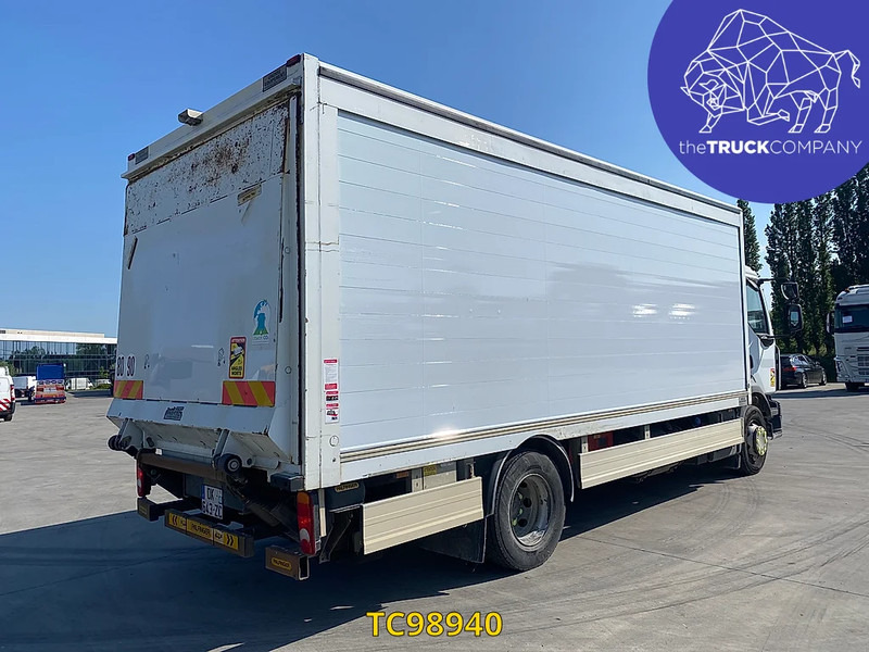 Renault D 240 - Kravas automašīna ar slēgto virsbūvi: foto 2 Renault D 240 - Kravas automašīna ar slēgto virsbūvi: foto 2
