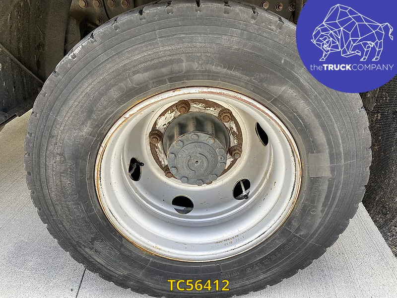 Renault D 240 - Kravas automašīna refrižerators: foto 4 Renault D 240 - Kravas automašīna refrižerators: foto 4